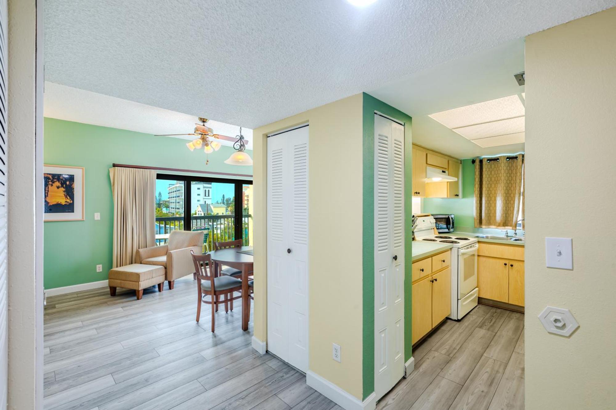 All Seasons Vacation Resort By Liberte Madeira Beach Kültér fotó